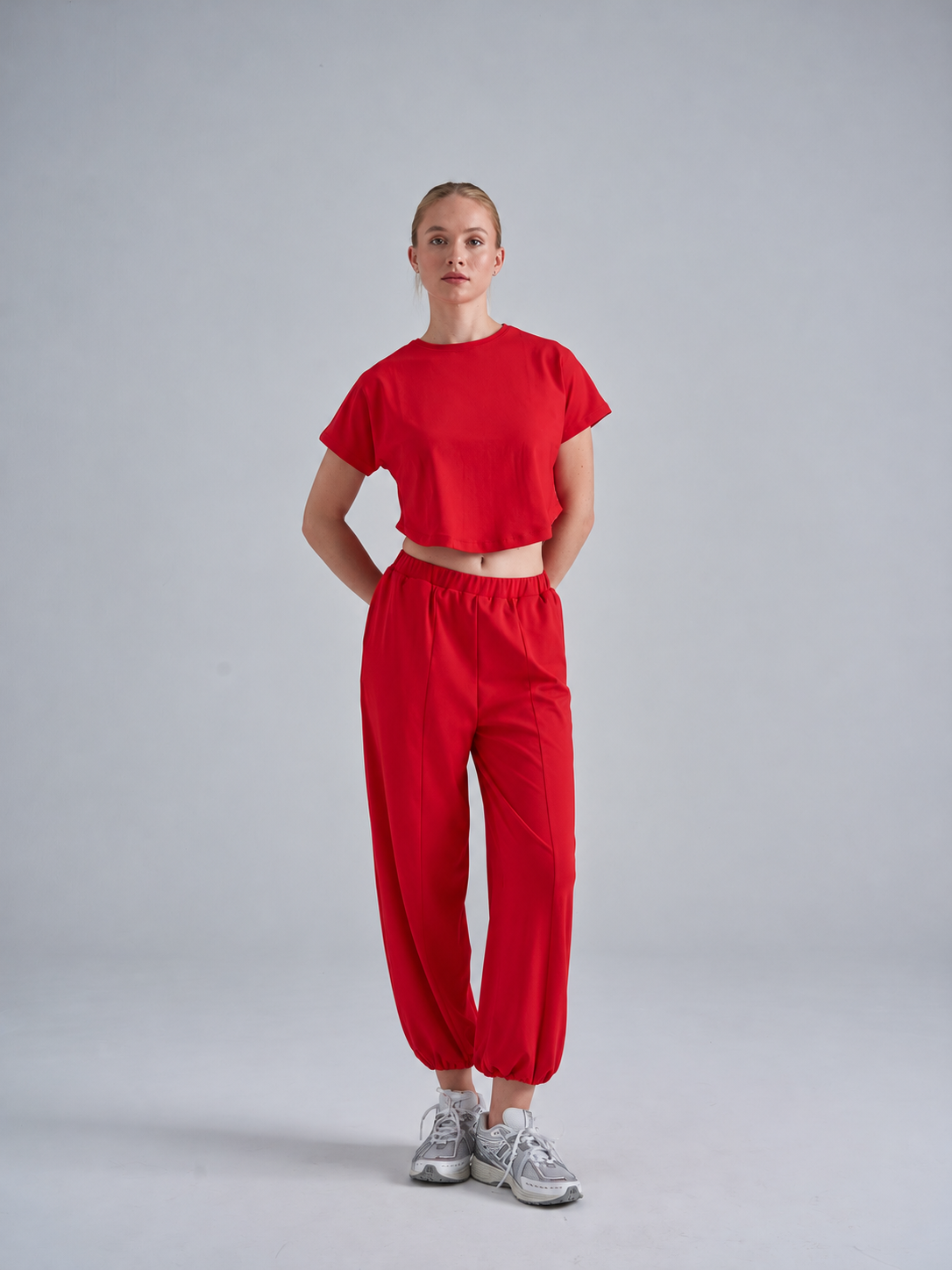 619 Balloon Pants Red Color