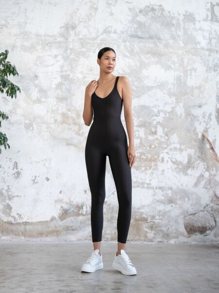 1600 Full Body Decolette Jumpsuit Black Color
