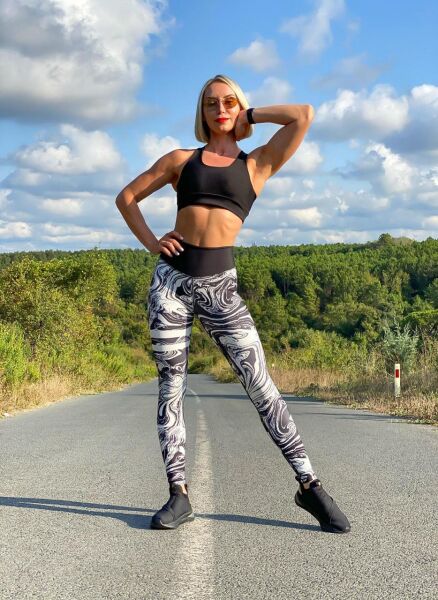 1018 Extra High Waist Leggings