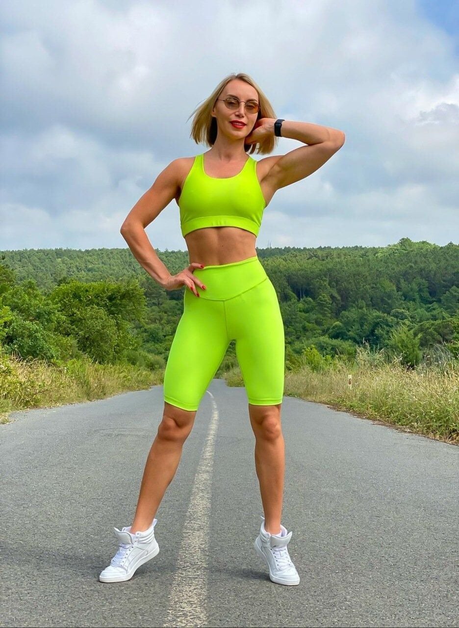105 Single Crossed Spor Bra Neon Green