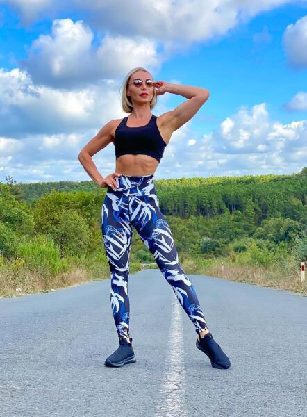 1026 Extra High Waist Leggings